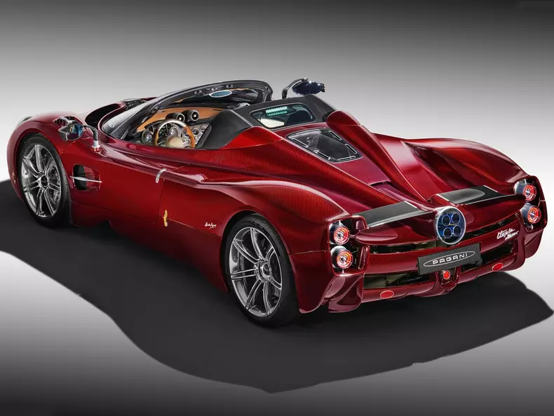 Pagani-Utopia_Roadster-2025-1600-04