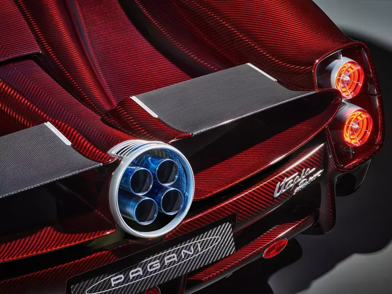 Pagani-Utopia_Roadster-2025-1600-15