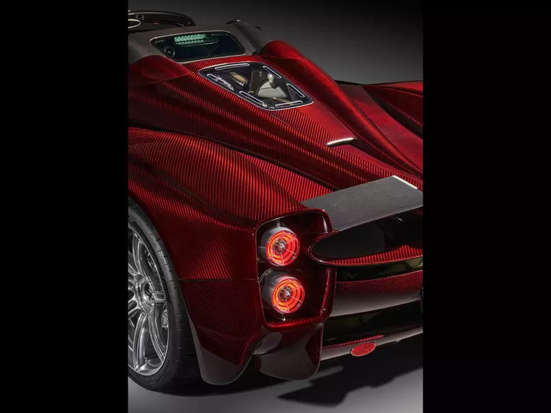 Pagani-Utopia_Roadster-2025-1600-1c