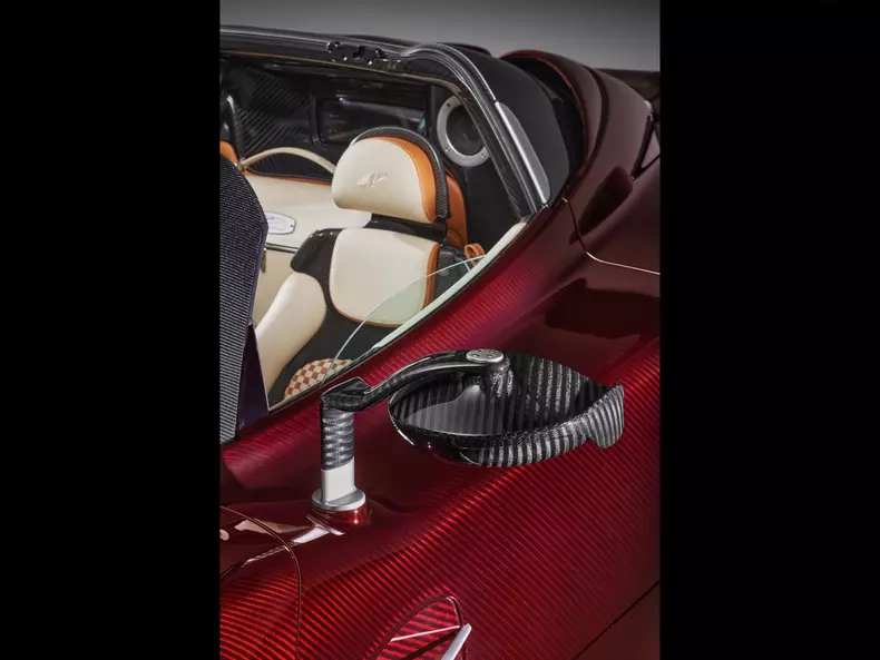 Pagani-Utopia_Roadster-2025-1600-1e