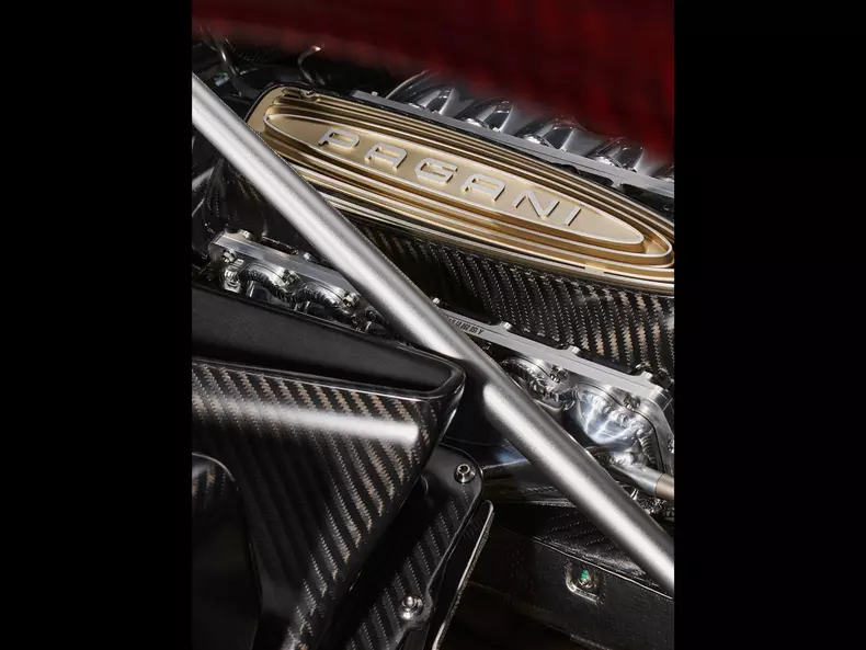 Pagani-Utopia_Roadster-2025-1600-21