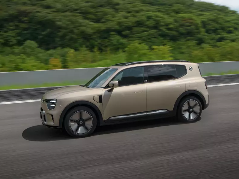 Smart-5-2025-HD-6ddf36651b6a3a493e08f931c54af0ba9c3950767