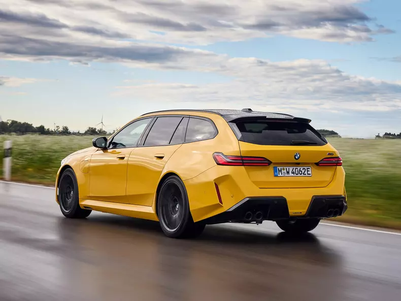 BMW-M5_Touring_Speed_Yellow-2025-HD-edbb111f1b83ffeb5c941010c1b772789304d04be