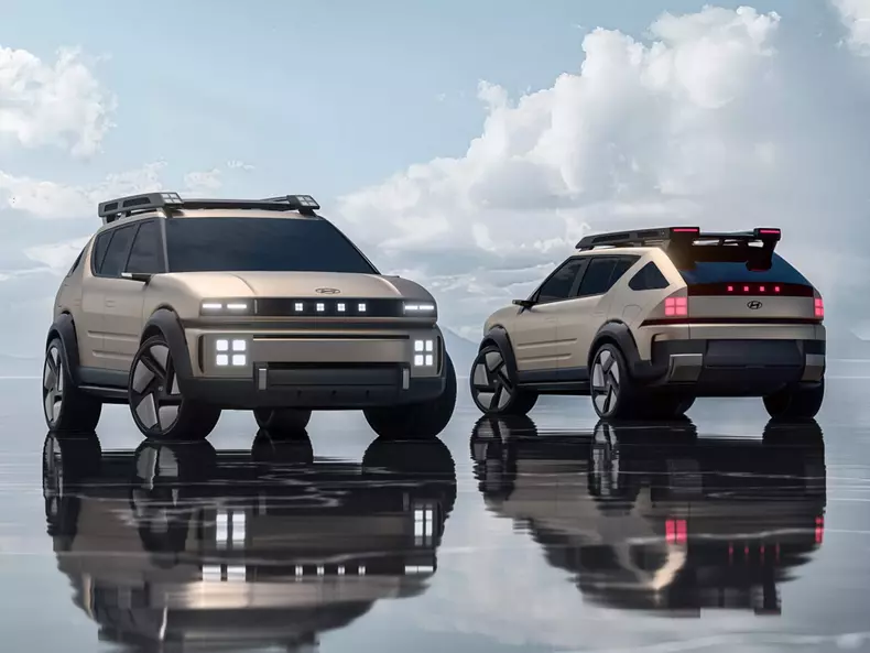 Hyundai-Initium_Concept-2024-Group_Shot.f04f6224