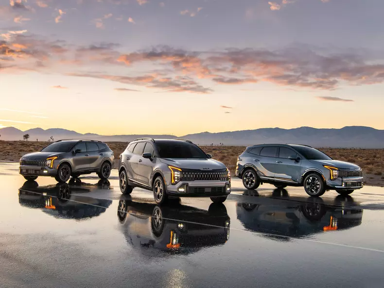 Kia-Sportage-2026-Group_Shot.c9a27479