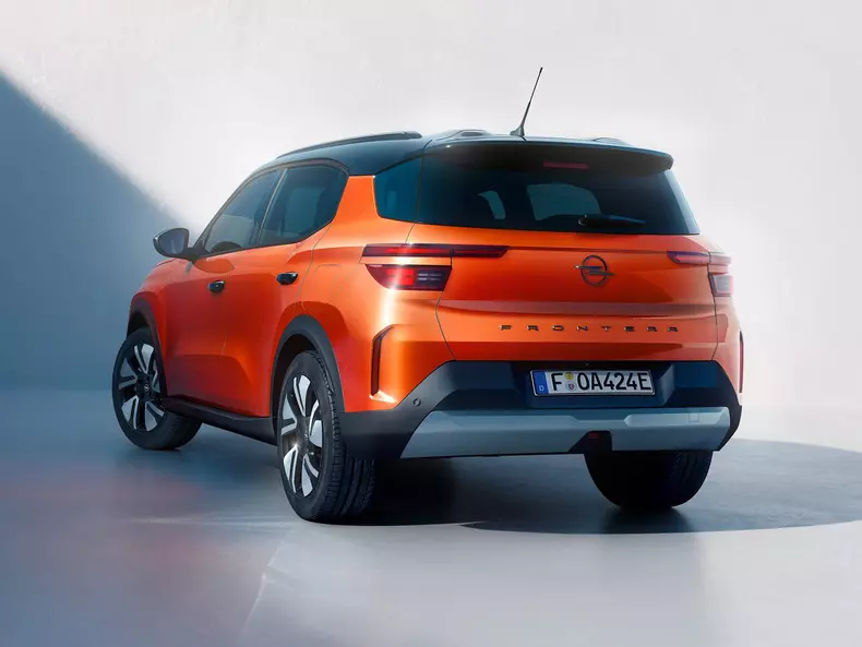 Opel-Frontera-2025-Rear_Three-Quarter.117e0d5b