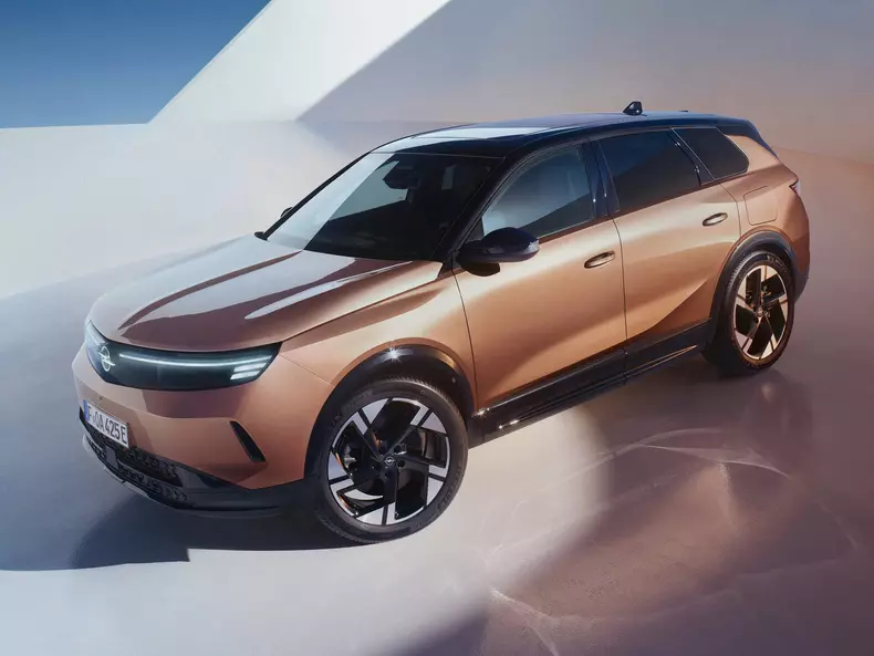 web_Opel-Grandland-2025-HD-6e8785c31b842d4f538d6cc0f6bd00d34f54b1d22