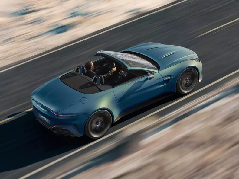 Aston_Martin-Vantage_Roadster-2026-HD-072451c61b9bc56748f389675a92201332d0b5bd9