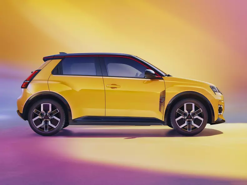 Renault-5_E-Tech-2025-1600-0a