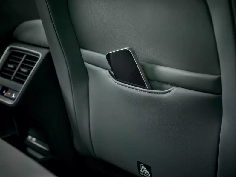 Skoda-Enyaq-2025-HD-ce71a82b1b9952c704a72e1f28eb7227c885979f2