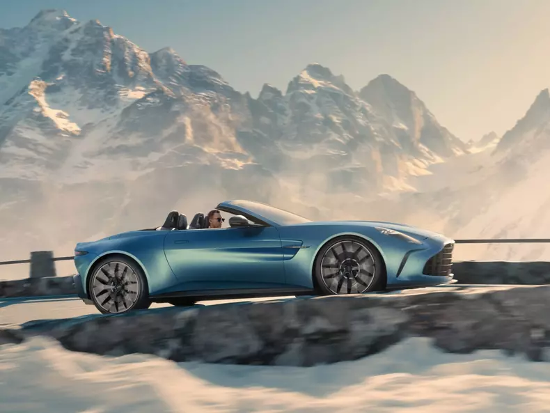 bAston_Martin-Vantage_Roadster-2026-HD-94b69b071b9b8c748dab337109d1e073c53c74bd9