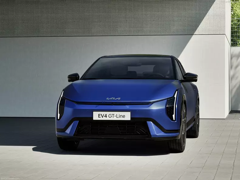 Kia-EV4-2026-05