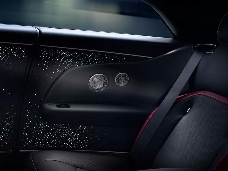 Rolls-Royce-Spectre_Black_Badge-2026-HD-a6216cb31ba8e0f94211c0311f6860b3f4ad870bb