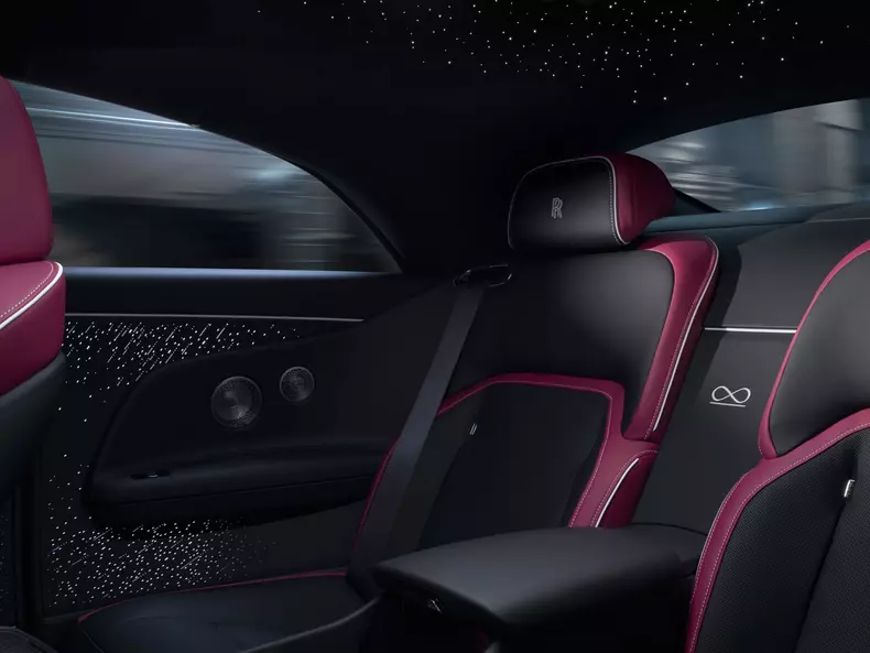 Rolls-Royce-Spectre_Black_Badge-2026-HD-d111f63f1ba8ccdf74110559cf93202a0bd6110bb