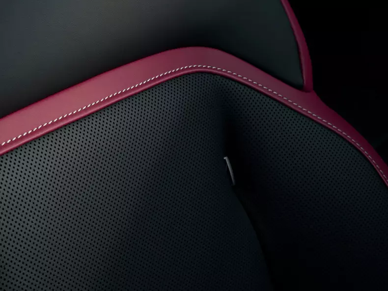 Rolls-Royce-Spectre_Black_Badge-2026-HD-e5ad80e51ba8f49c723afd8c17a000f4fa81090bb