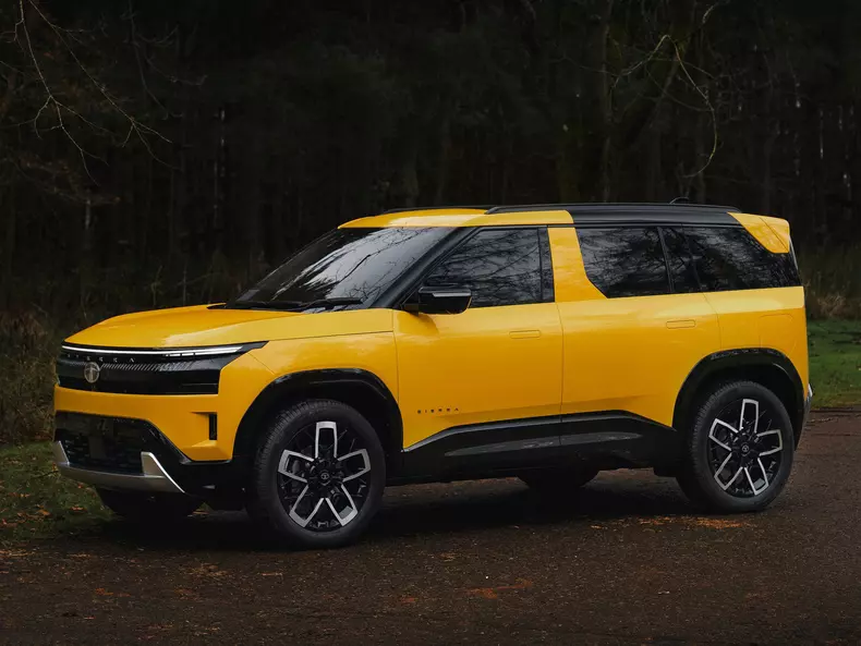 Tata-Sierra-2025-HD-270f90a61ba2690fd64719bde3a9807804fd88c3a