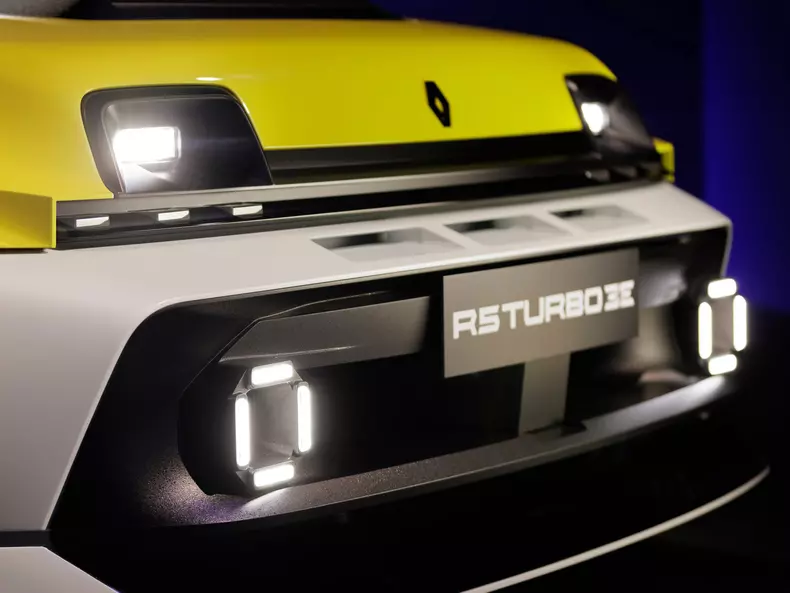 Renault-5_Turbo_3E-2027-HD-e66d40e31bb17aa387858e23d5eef06e16660c323