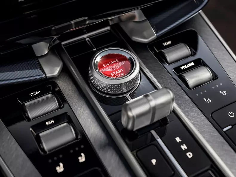 Aston-Martin-Vanquish-25_12