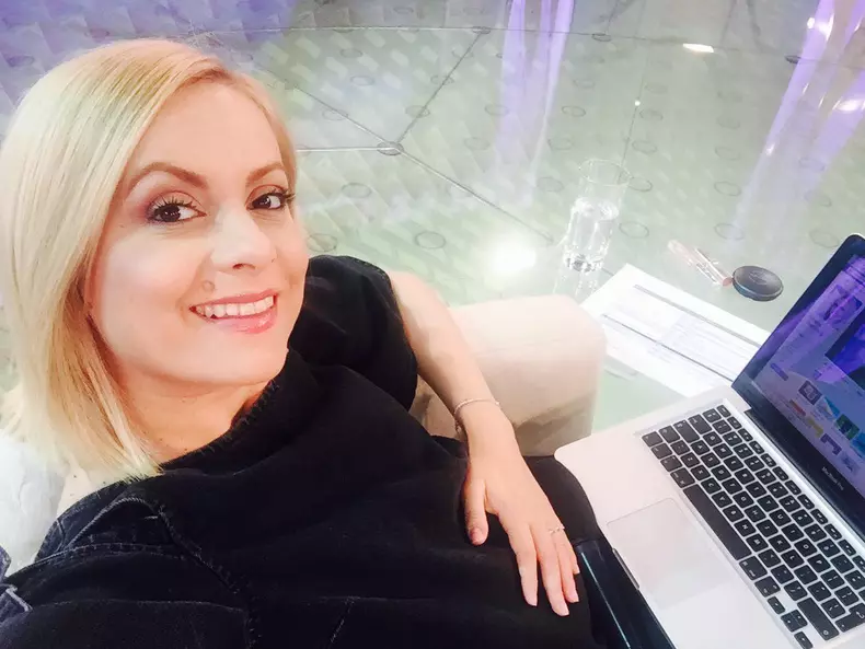 Simona Gherghe a nascut 1