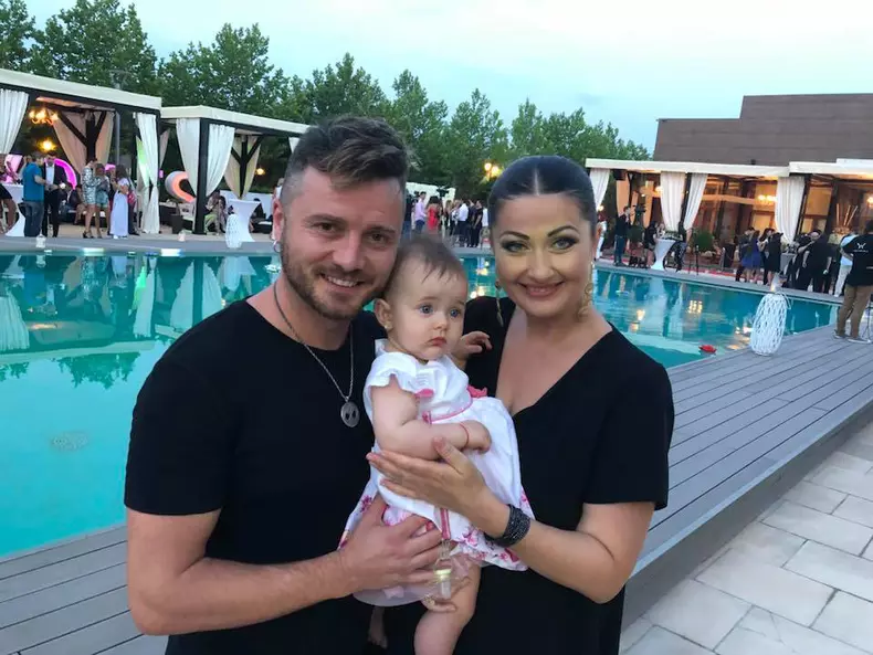Gabriela Cristea si Tavi Clonda 1