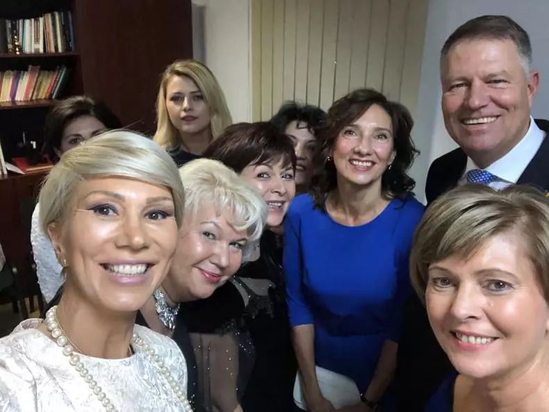 Carmen și Klaus Iohannis la Gala Femeile Liberale Premiază Excelența