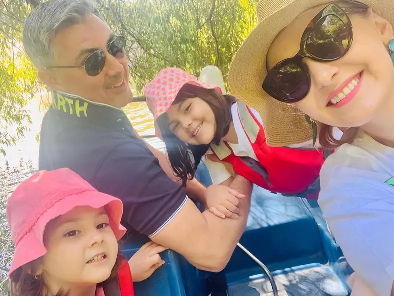 Alina Sorescu, Alexandru Ciucu și fiicele lor