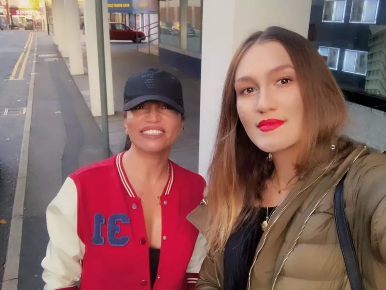 Larisa Oprea și fiica ei Melissa
