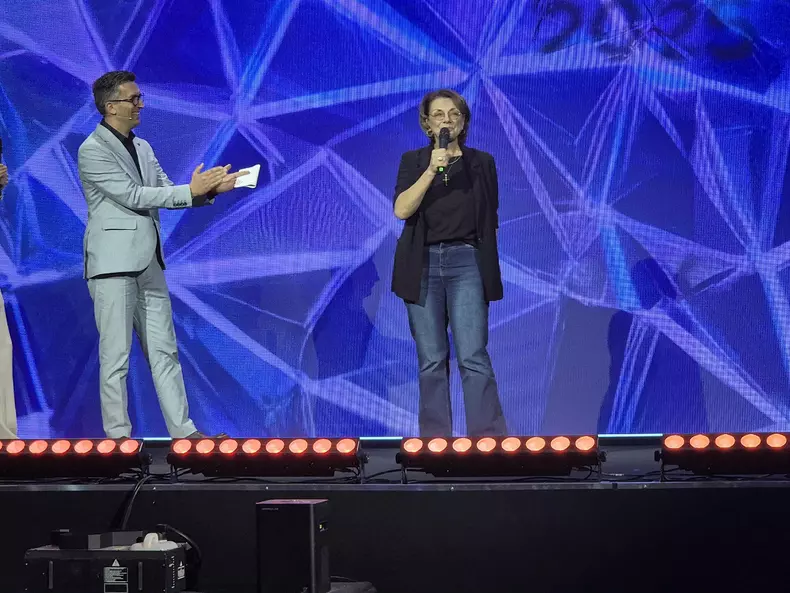 carmen tanase jurat romanii au talent  (6)
