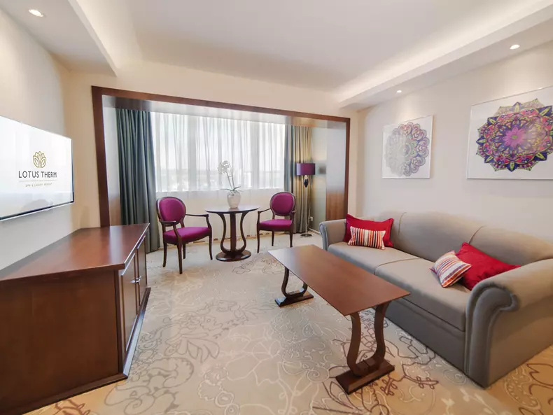 ELEGANT-Apartment-01-2048x1536-B