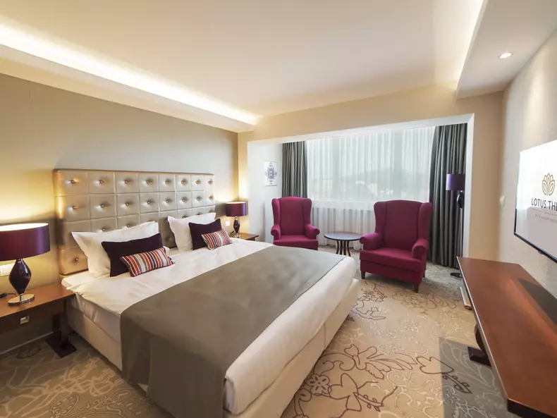 ELEGANT-Apartment-04-2048x1536-B
