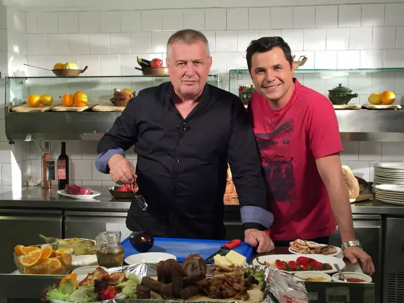 Cove este invitatul săptămânii în bucătăria lui Dinescu, la „Politică şi delicateţuri” (1)