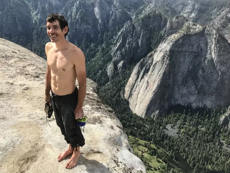 NG_FreeSolo_09