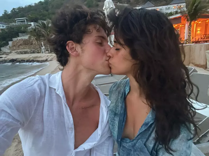 Shawn-Mendes-si-Camila-Cabello-si-au-spus-„Adio-1