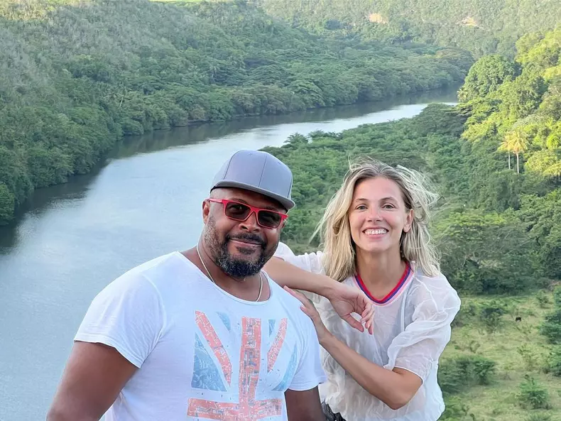 Andreea și Cabral Ibacka au amânat petrecerea aniversară a fiului lor. Ce au pățit la tăierea moțului lui Tiago
