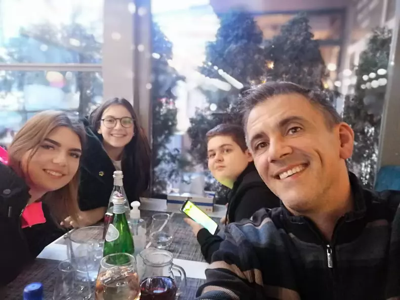 cosmin-cernat-si-fiicele-2