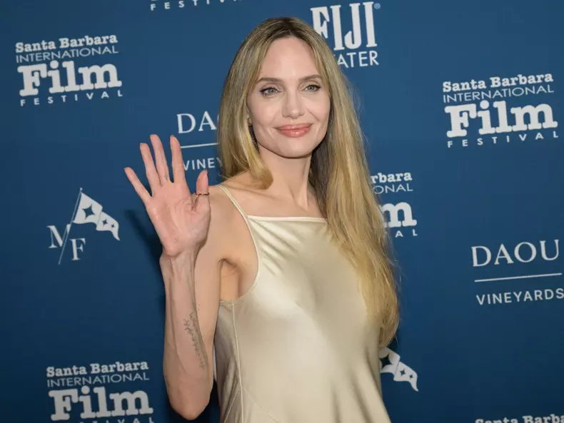 Angelina Jolie