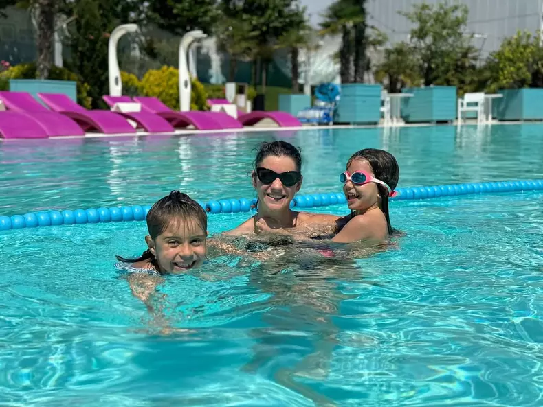 Ada-Condeescu-familie-5
