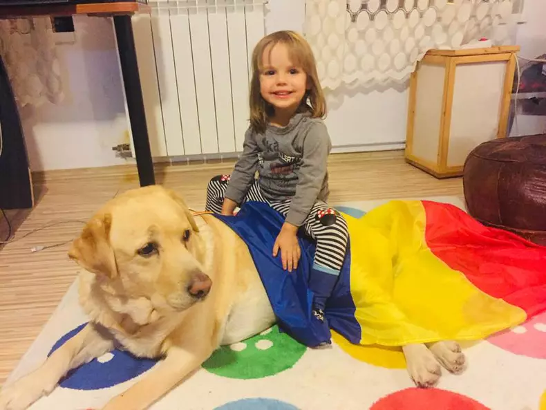 Iris Anna, fetiţa Nicoletei Cîrjan şi a fostului principe Nicolae