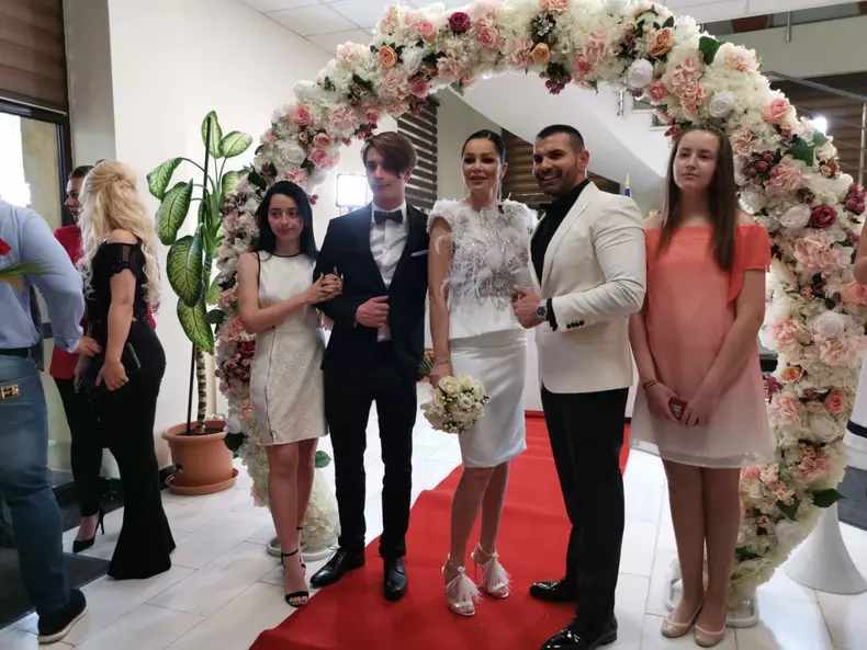 brigitte-si-pastrama-primele-imagini-de-la-cununia-civila_31