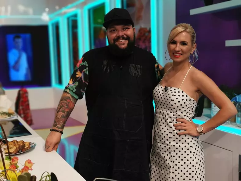 Chef Munti a slăbit peste 25 de kilograme de când şi-a tăiat stomacul