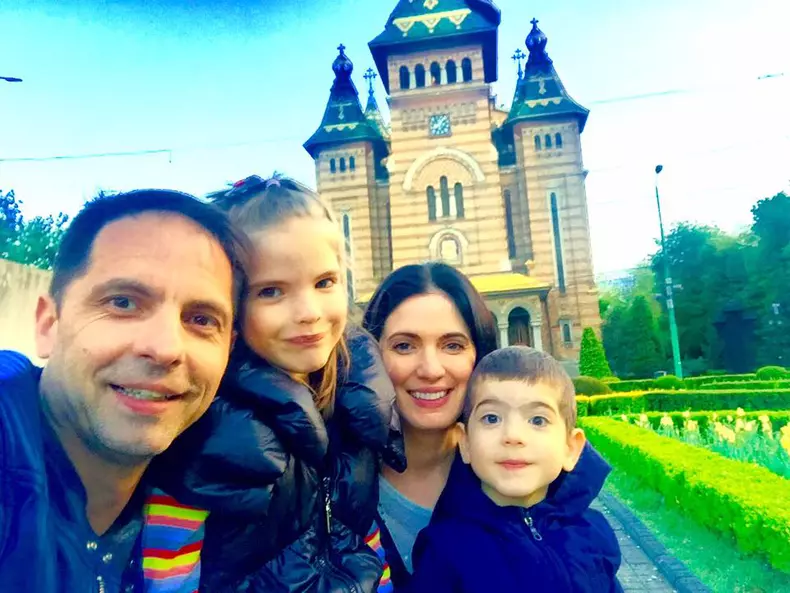 Dan Negru și familia lui