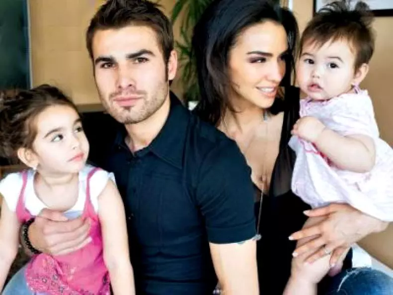 Adrian Mutu si Consuelo 3