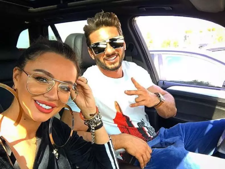 Claudia Iosif, alias Babs şi Dorian Popa