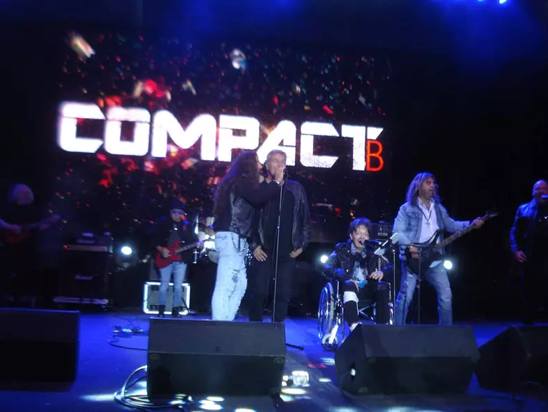 Leo Iorga și Compact