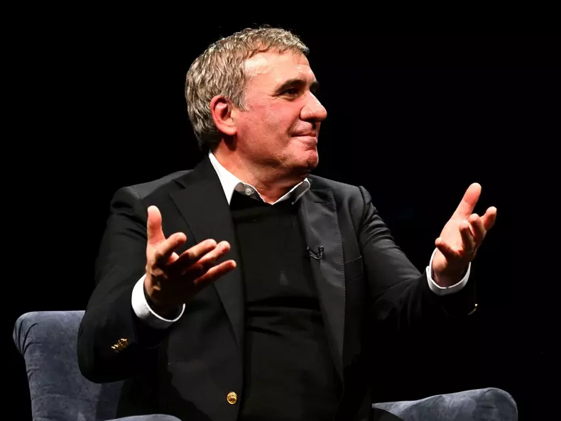 FOTBAL:PROMOVARE CARTE GHEORGHE HAGI CAMPIONII CREEAZA CAMPIONI (26.11.2019)