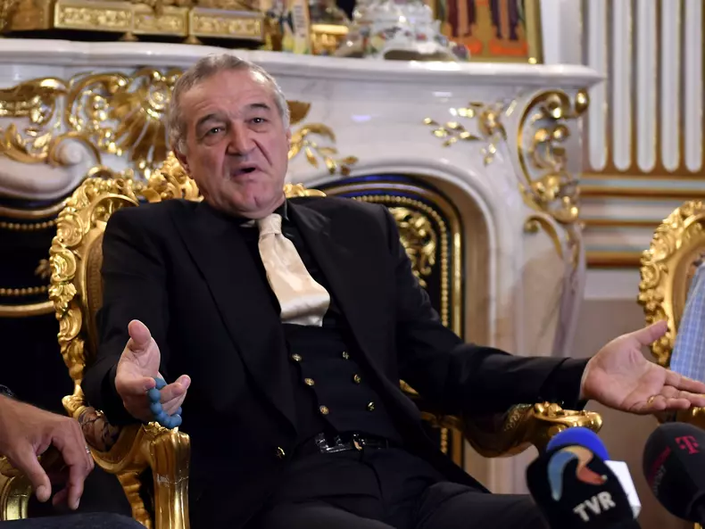 FOTBAL:CONFERINTA DE PRESA FCSB, PREZENTARE BOGDAN VINTILA (23.08.2019)