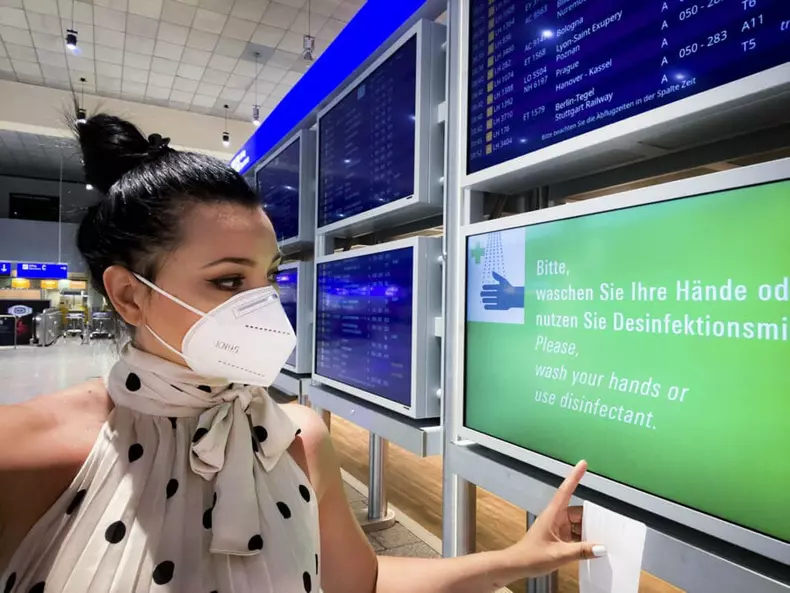 Frankfurt-Airport-900x675