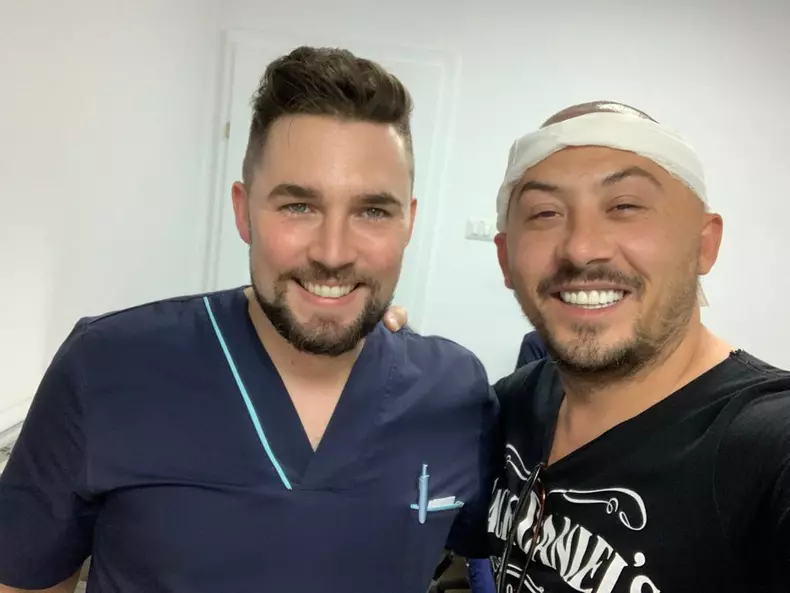 Ștefan-Stan-și-a-făcut-implant-de-păr-3