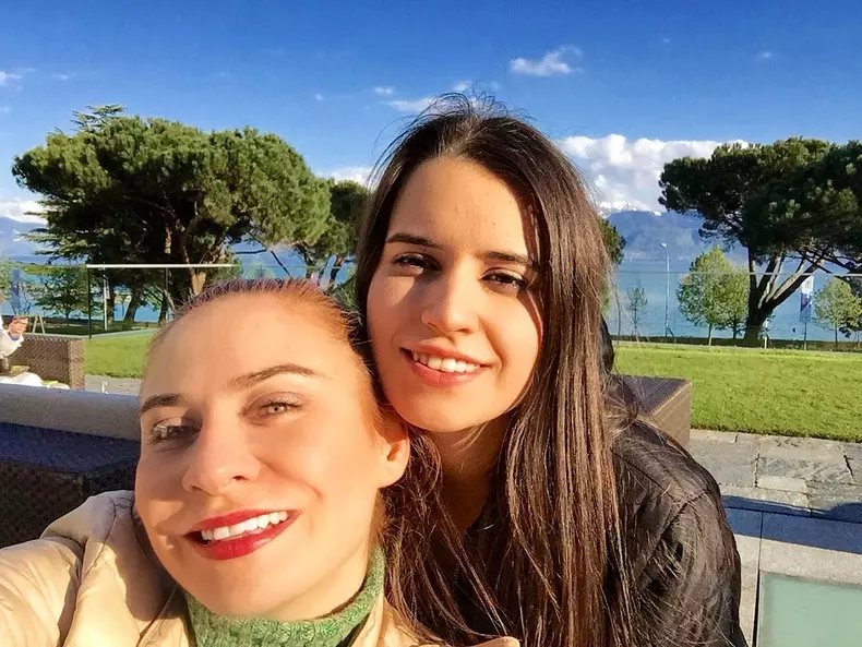 adina-buzatu-fiica-sara-3