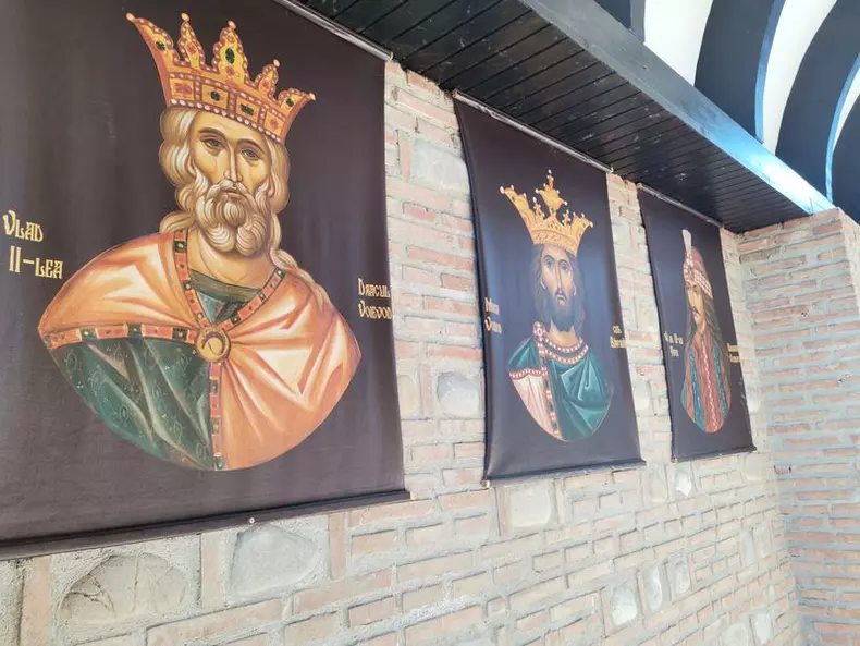 manastirea-turnu-prahovei-6-scaled